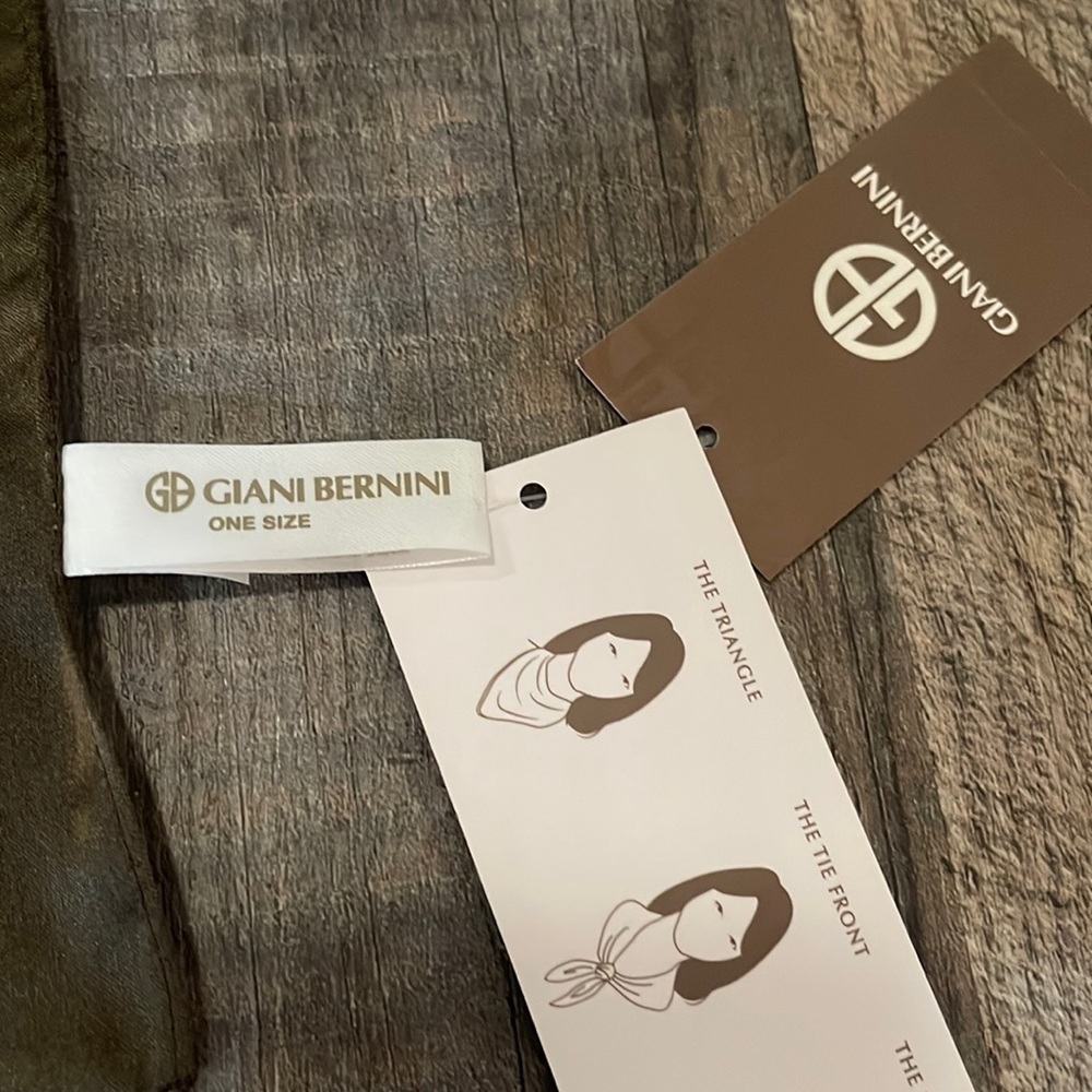 Giani Bernini lovely scarf 🧣 - Picture 5 of 12